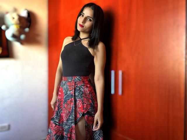 LarizaGuzman - Live sex cam - 22976285