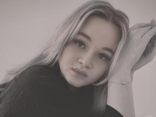 AryaXSmileS - Live sex cam - 22976485
