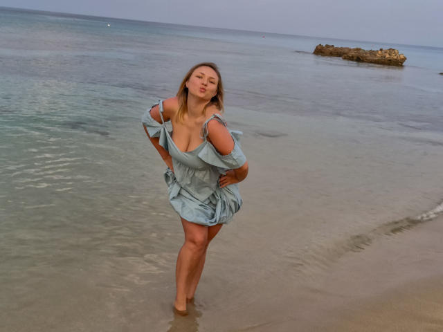 SallyVerda - Live Sex Cam - 22980401