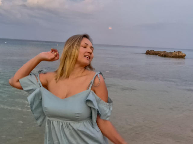 SallyVerda - Live porn &amp; sex cam - 22980405