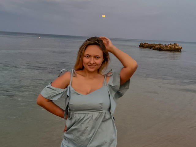 SallyVerda - Live sex cam - 22980937