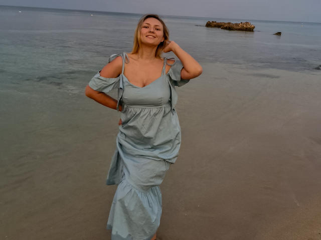 SallyVerda - Live sex cam - 22980957