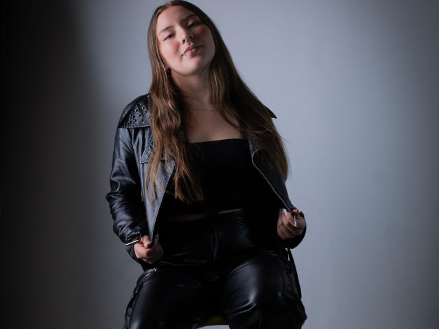 BellaSaeenz - Live sexe cam - 22981433