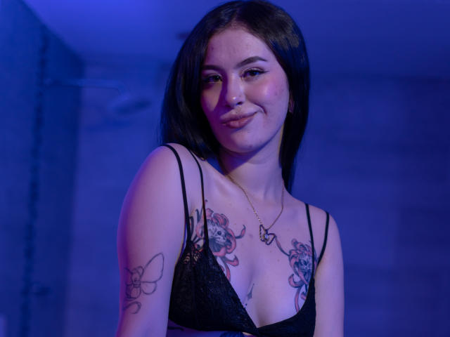 ZoeHuntt - Live sexe cam - 22982285