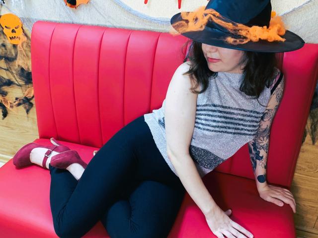 SnezhaTattoo - Live porn &amp; sex cam - 22984513