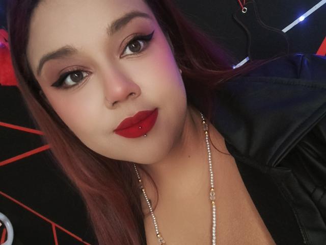 EmilyDom - Live porn &amp; sex cam - 22985077