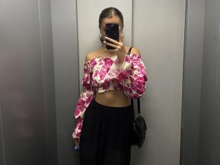 Izida - Live Sex Cam - 22988993