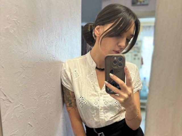 MoniFoxy - Live sex cam - 22995705