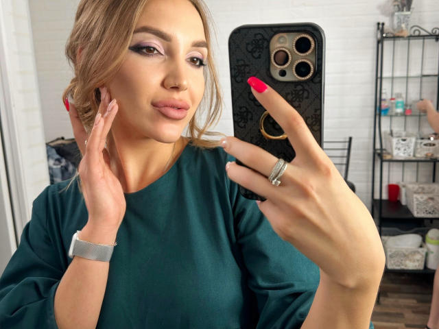 BellaHella - Live sex cam - 22997537