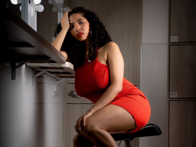 ZoeJonees - Live Sex Cam - 22999577