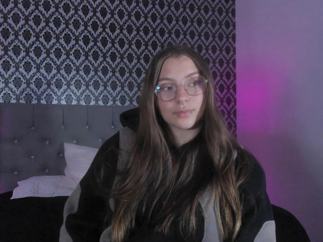 BellaSaeenz - Live sex cam - 23001085