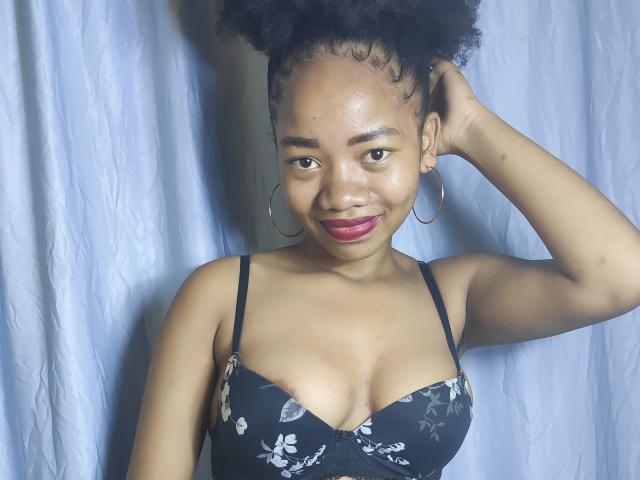 Aangela - Live sex cam - 23002077