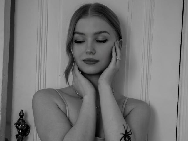 NicoleBrian - Sexe cam en vivo - 23003373