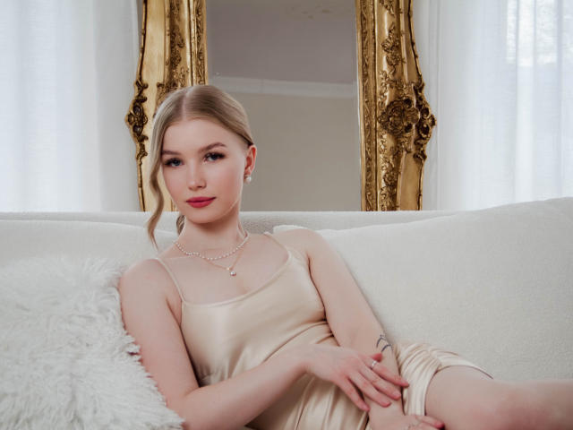 NicoleBrian - Live porn &amp; sex cam - 23003421