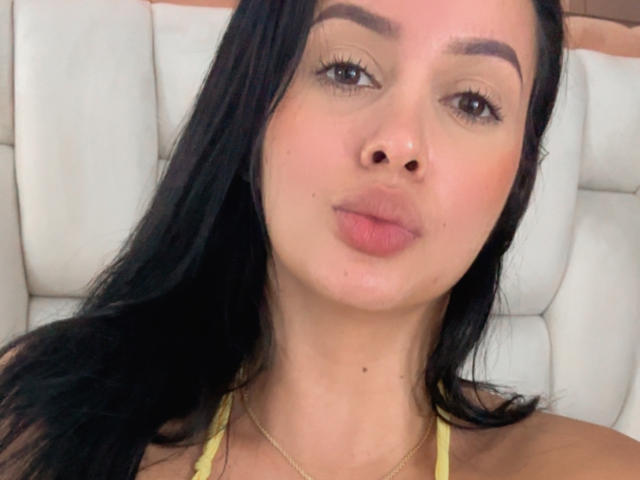 EmilyParkerr - Live porn &amp; sex cam - 23004285