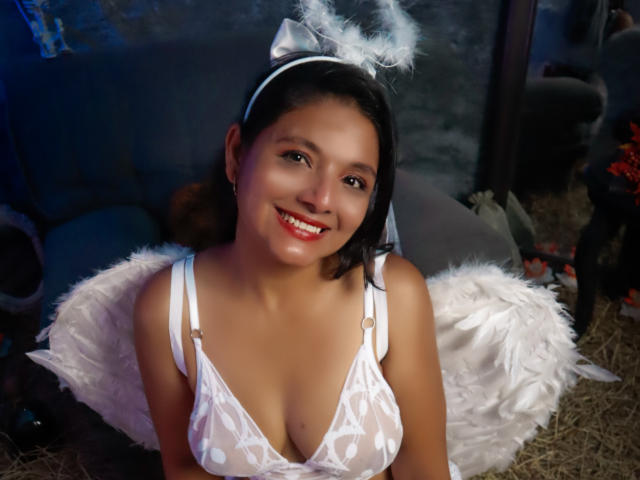 EmilyRine - Live porn &amp; sex cam - 23005609