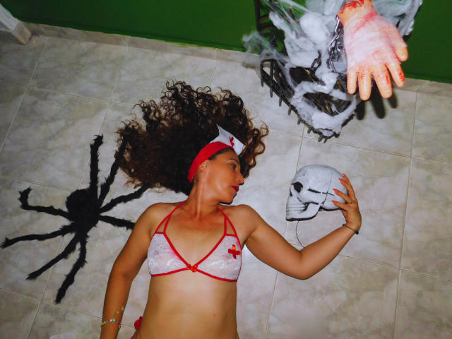 CandyMiss69 - Live sexe cam - 23012433