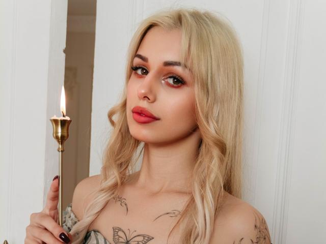 LaraMoss - Live sex cam - 23013525
