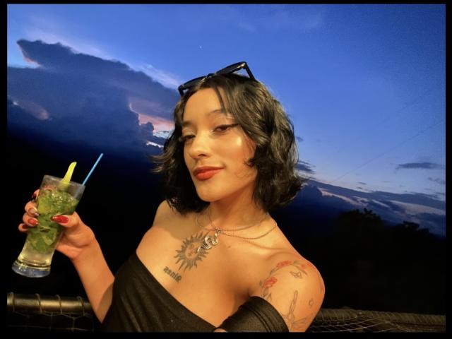 SalomeMille - Live sex cam - 23019181