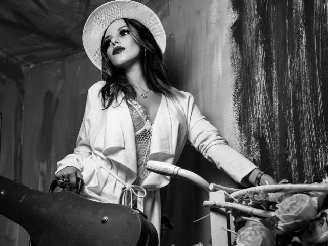 GoddessKaterina - Live sex cam - 23022597