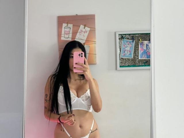 IsabellaJames - Live porn &amp; sex cam - 23022709
