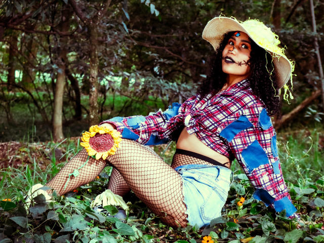 SophieSonyas - Live porn &amp; sex cam - 23023073