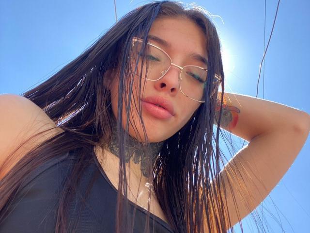 KatieSantana - Live porn &amp; sex cam - 23023125