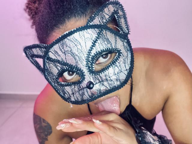 StefyRoldans - Live porn &amp; sex cam - 23023321