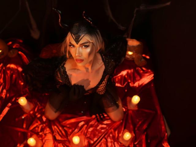 MegandoSantoss - Sexe cam en vivo - 23023677