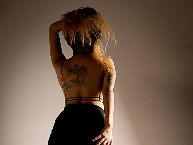 IsaGonzalez - Live sexe cam - 23024157