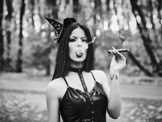 RinaQueenie - Sexe cam en vivo - 23031001