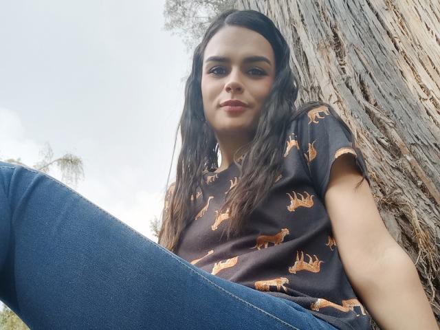 CharlotteBroownie - Live sex cam - 23031213