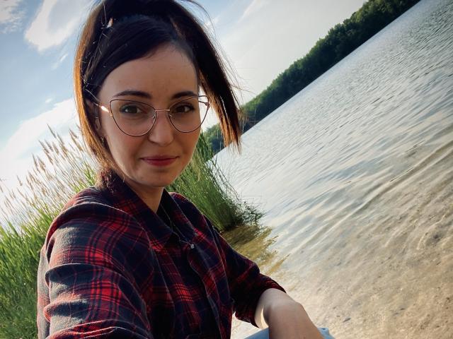 ChloeSensual - Live sex cam - 23032101