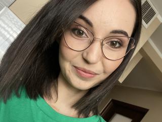 ChloeSensual - Live sex cam - 23032109
