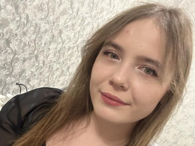 OliviaKris - Live sex cam - 23032637