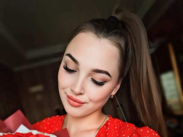 KellyDocile - Live sex cam - 23032929