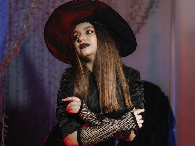 MilanaKitty - Live sex cam - 23034617