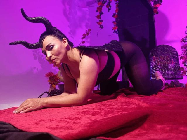 RachelTheran - Live sex cam - 23038125