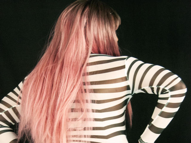 VioletOrishima - Live sex cam - 23039057