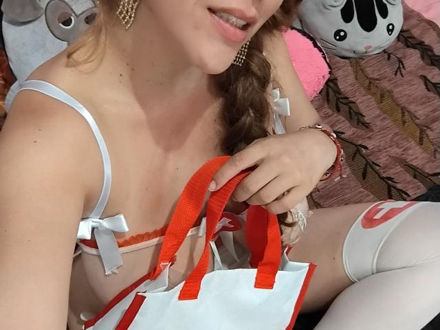 HotPamelaSex - Live sex cam - 23040273