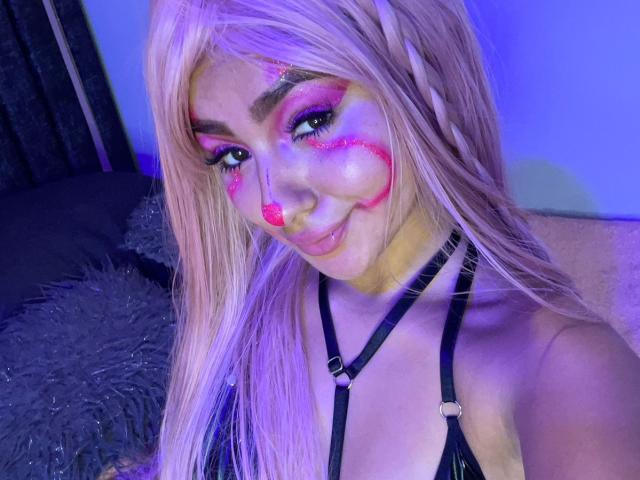 AlessiaFerry - Live sexe cam - 23040929