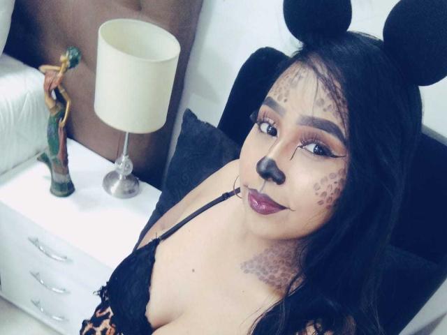 AliciaRichie - Live sex cam - 23041849