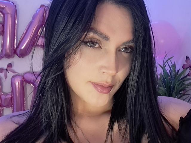 LinaStars - Live Sex Cam - 23042733