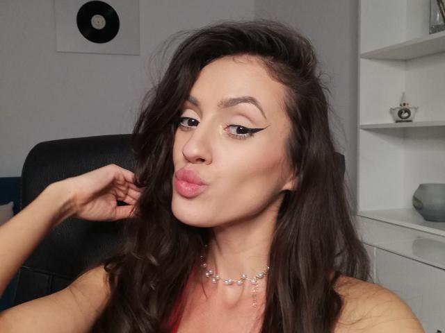 VievienneClemente - Live sex cam - 23043553