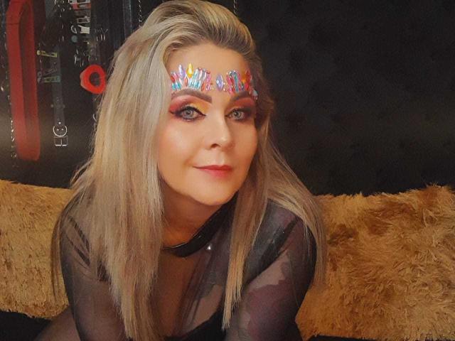 VictoriiaGray - Live Sex Cam - 23044149