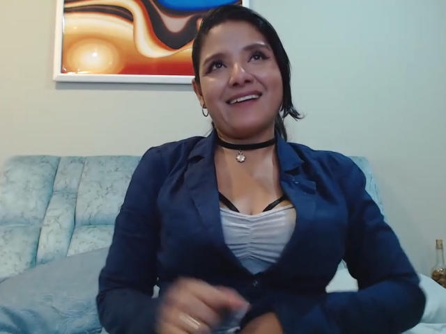 EmilyRine - Live sex cam - 23044909