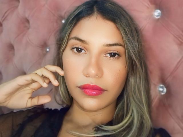 SashaChloe - Live Sex Cam - 23045889