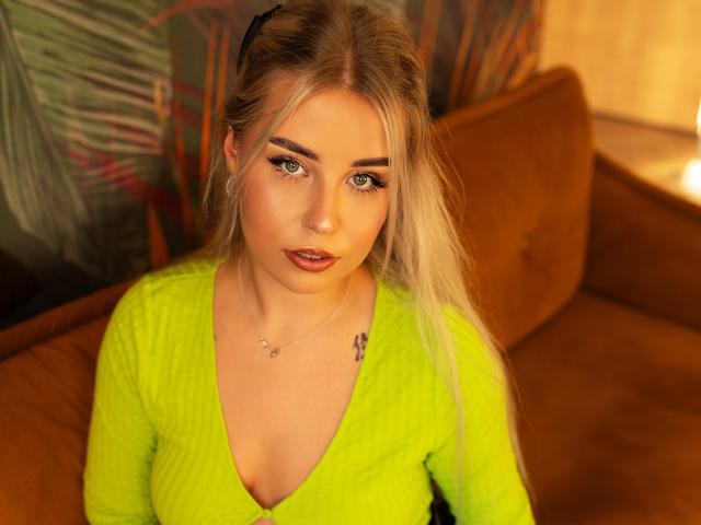 KristyQueen - Camera khiêu dâm &amp; quyến rũ trực tiếp - 23046573