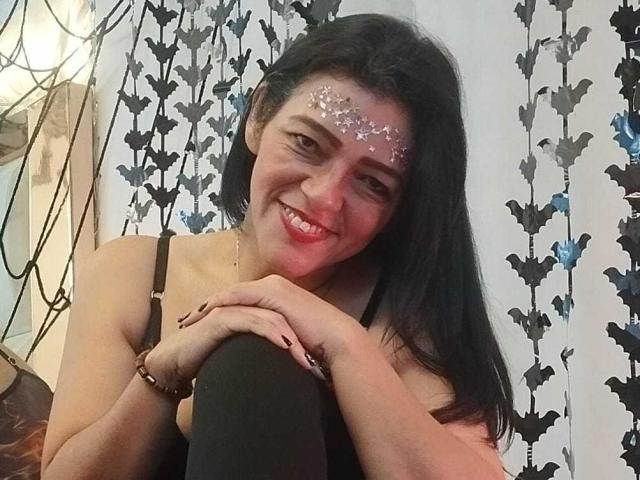 CarollMiiss - Live porn &amp; sex cam - 23050513