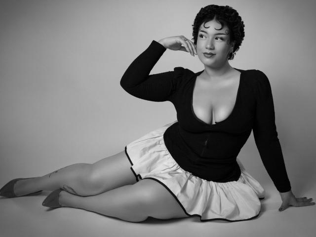 MillyJohnson - Live sex cam - 23051365